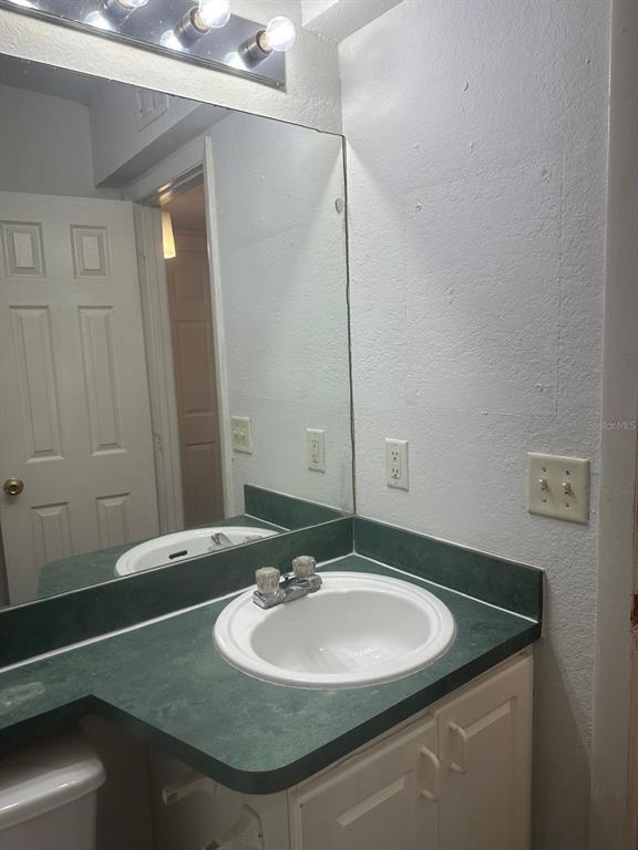 Building Photo - 747 Wyman Ct