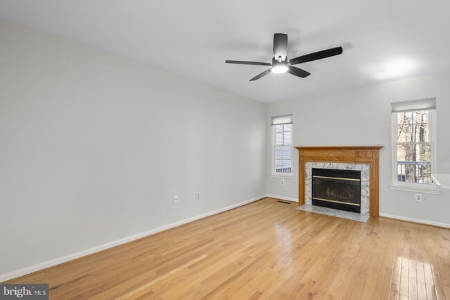 Building Photo - 18502 Clovercrest Cir