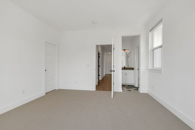 Building Photo - 6409 HIgh Top Ct