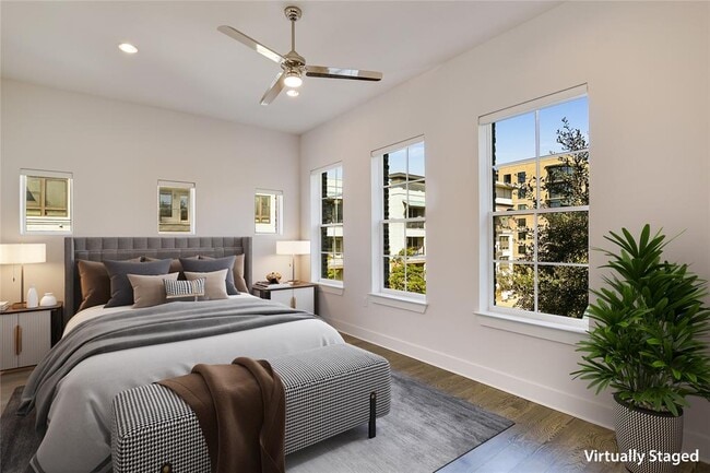 Building Photo - 1301 Town Creek Dr