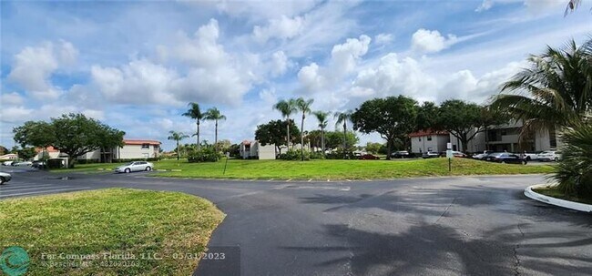 Building Photo - 7355 Woodmont Terrace