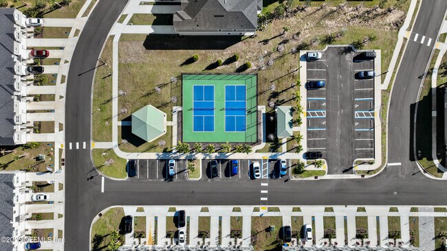 Building Photo - 72 Pamplona Dr