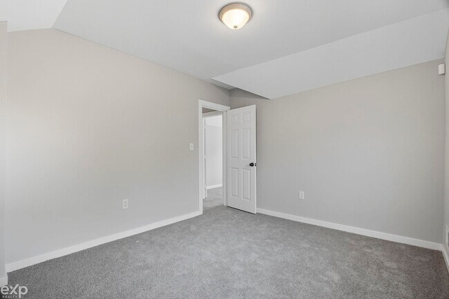 Building Photo - 13320 Jane Ave