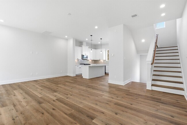 Building Photo - 9405 D Hammerly Boulevard Unit E