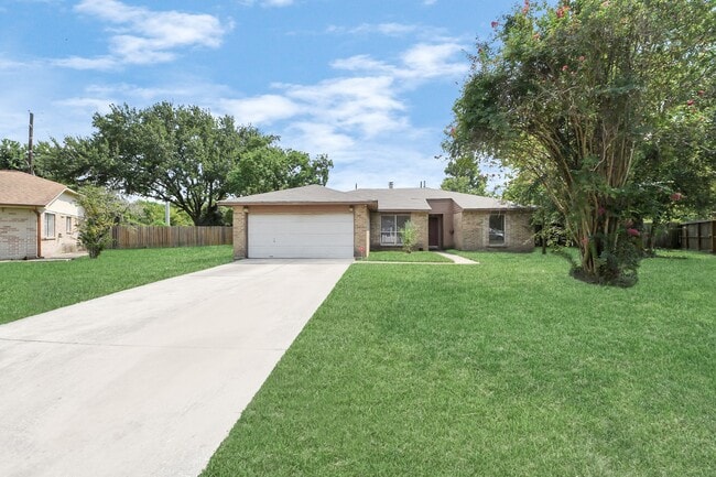 Building Photo - 7503 Roaring Springs Dr