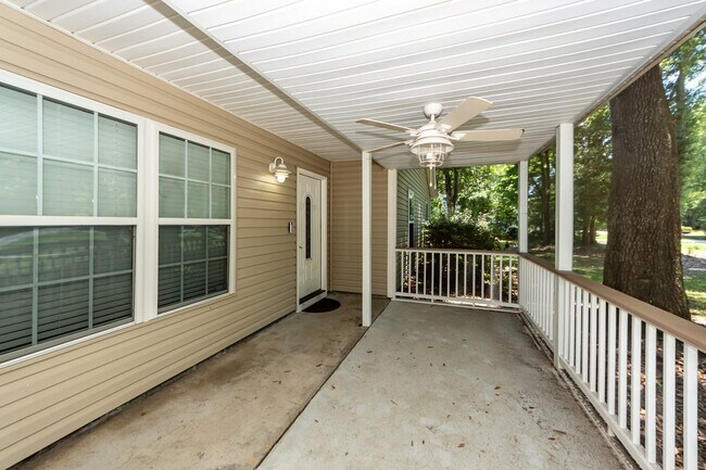 Building Photo - 3347 Walter Dr