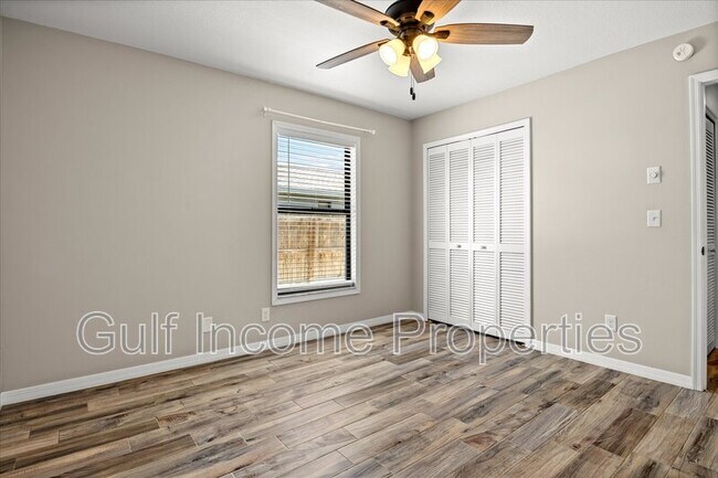 Building Photo - 8307 12th Ave Dr NW