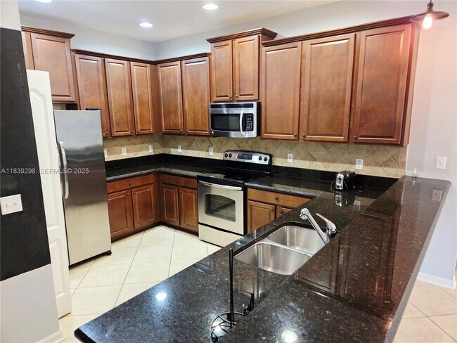 Building Photo - 9181 Shepton St