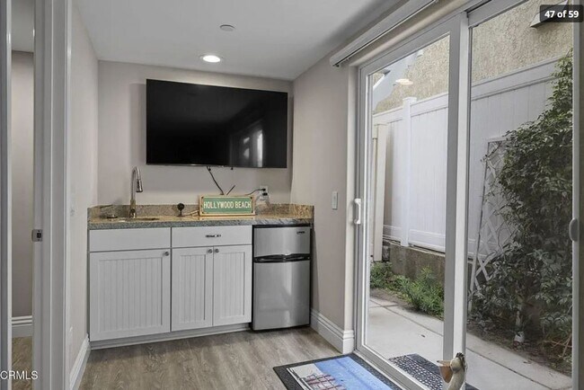Building Photo - Luxury Furnished Hollywood Beach Home with Spectacular Ocean Views