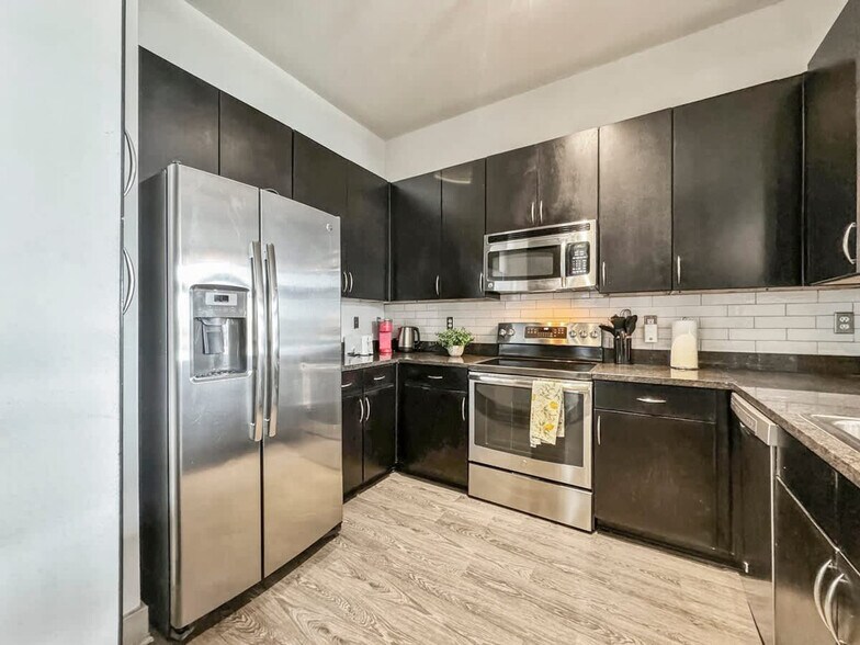 Building Photo - 2901 Indiana St