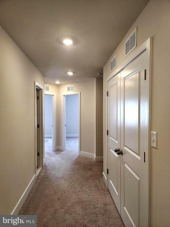 Building Photo - 11532 Kirkleigh Dr