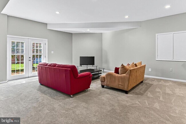 Building Photo - 1300 Pinstripe Ct