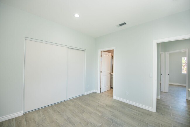 Building Photo - Brand New Home