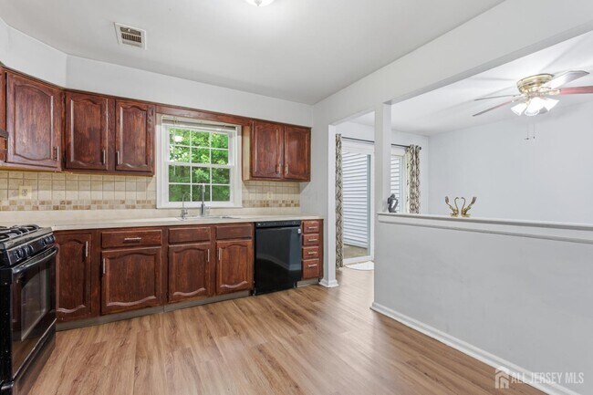 Building Photo - 2804 Cricket Cir