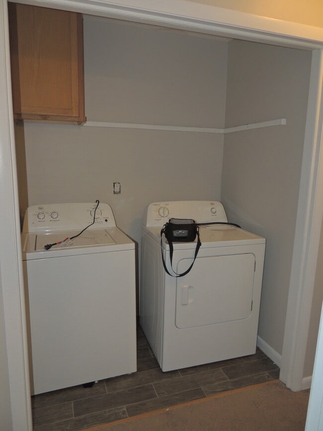 Building Photo - 4711 Beaufort Dr