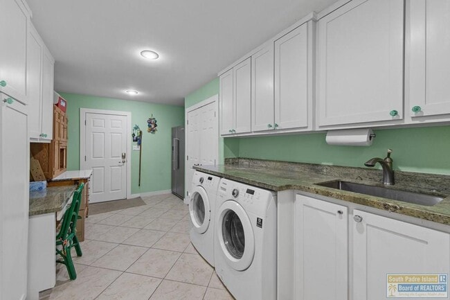 Building Photo - 22 Laguna Madre Dr