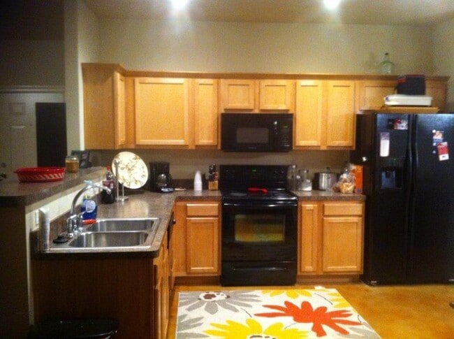 Building Photo - Perfect Rental Home