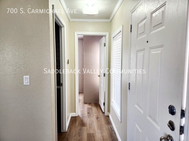 Building Photo - 700 S Carmichael Ave