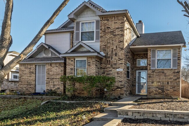 Building Photo - 2719 Stratford Ct