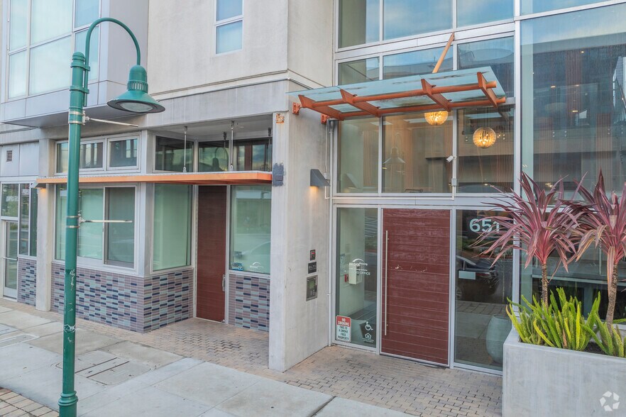 Entrance - View Point