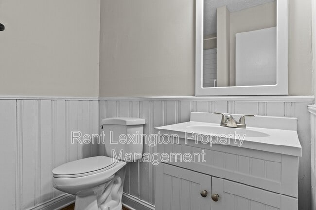 Building Photo - 3609 Sundart Dr