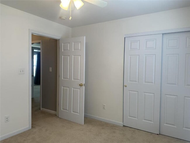 Building Photo - 208 Madison Park Dr
