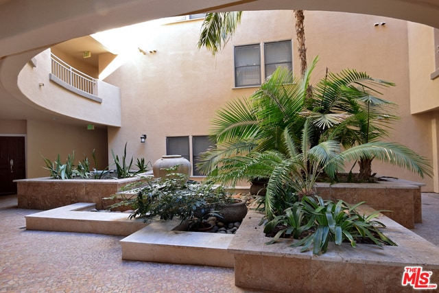 Building Photo - 1000 Granville Ave