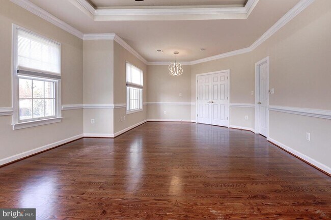 Building Photo - 4303 Evergreen Ln