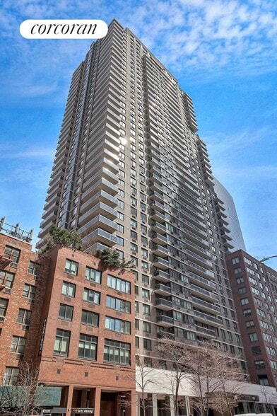 Building Photo - 515 E 72nd St