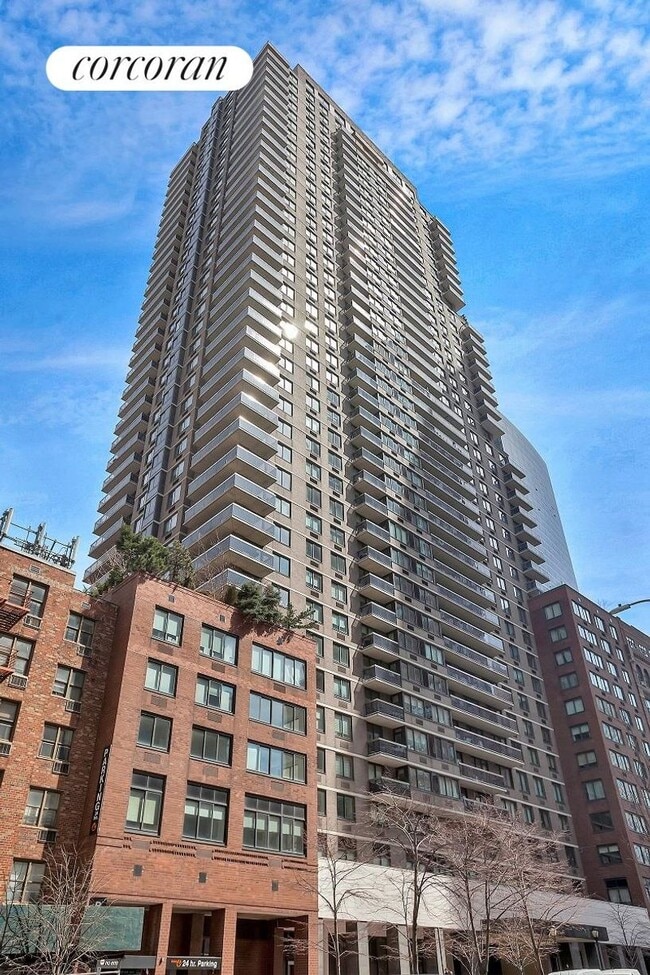 Building Photo - 515 E 72nd St
