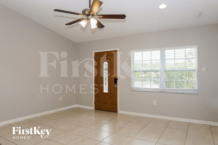 Building Photo - 1136 Delmar Terrace