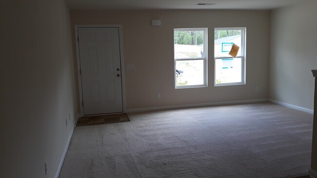 Building Photo - 2414