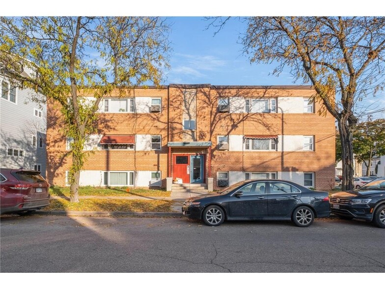 Building Photo - 2747 DuPont Ave S