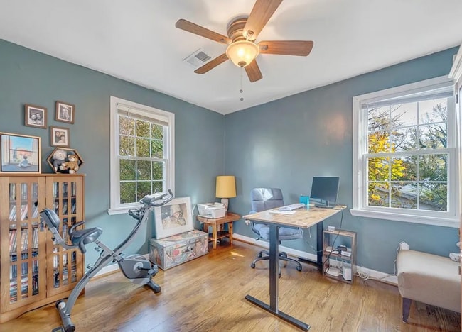 Building Photo - 2 Bedroom/1 Bath House