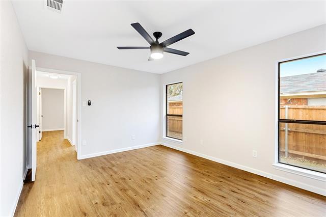 Building Photo - 924 Simon Dr