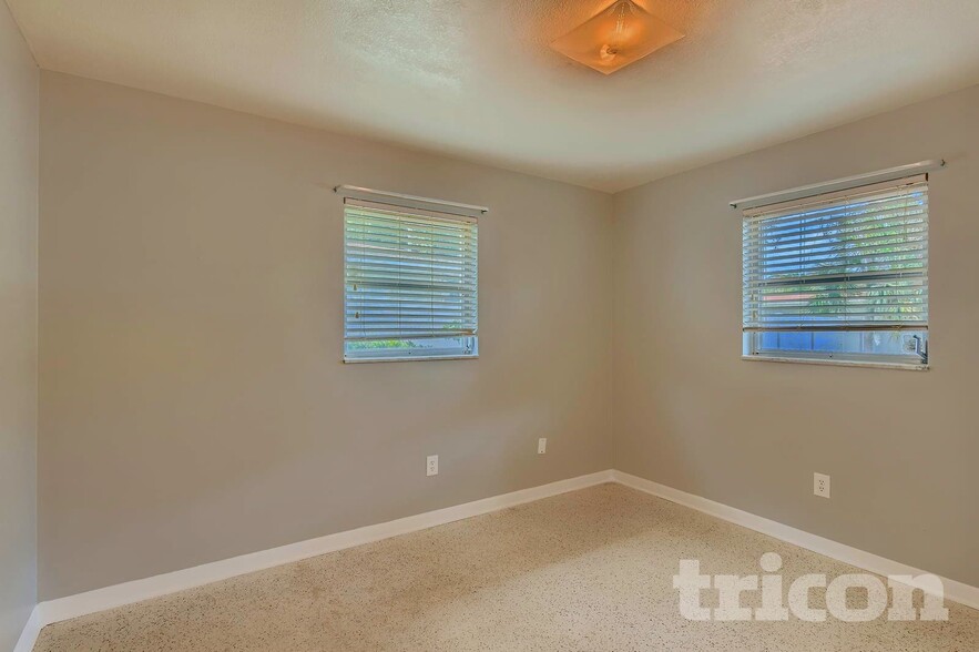 Building Photo - 2034 Brampton Rd