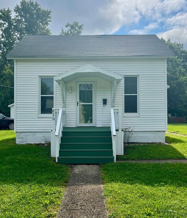 Primary Photo - Nice 3 bedroom in Carrollton