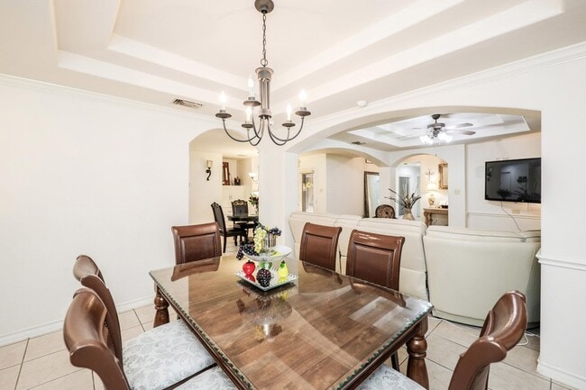 Building Photo - 2040 Cochiti Dr