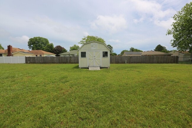 Building Photo - Ranch Home - Backs to Community Pool & Playgrounds - Pet-Friendly - Available 06-23-26!