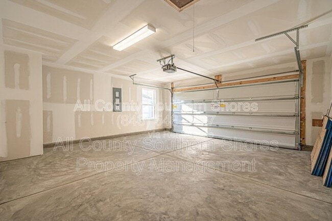 Building Photo - 7023 River Brg Ct