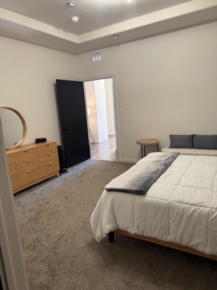 Building Photo - 2746 Storm Ave