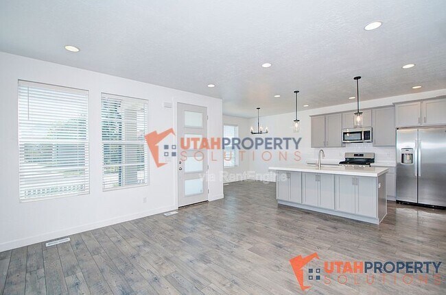 Building Photo - 3069 N 300 W