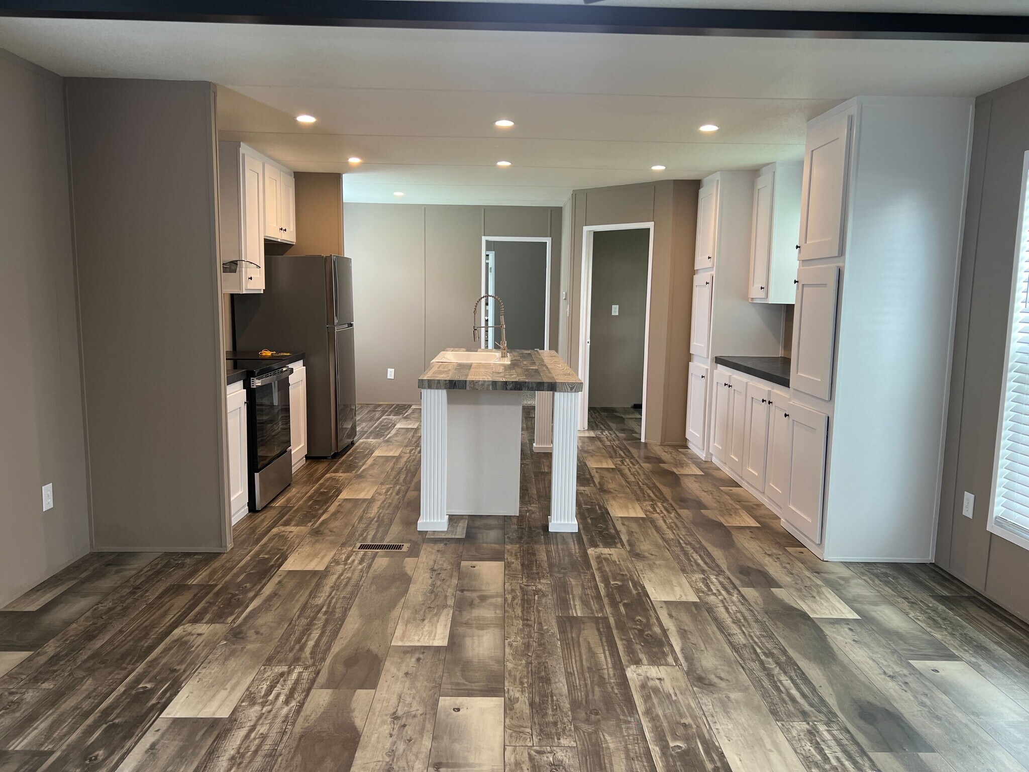 Building Photo - 150 Tonkawa Trl