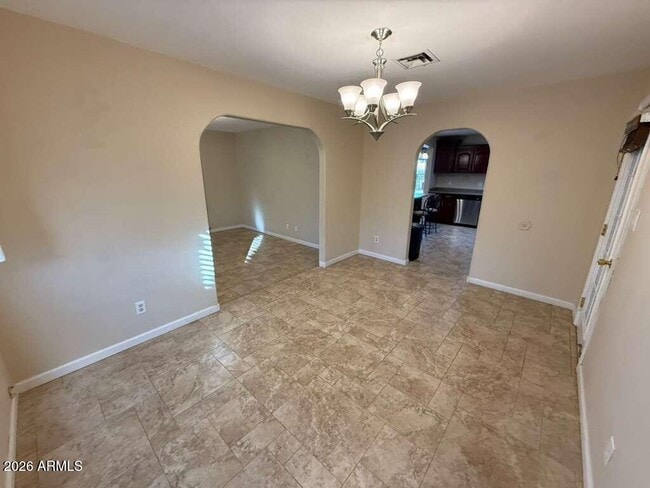 Building Photo - 3110 E 13th St