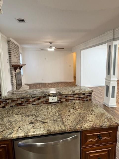 Building Photo - 914 Sherbrooke Dr SE