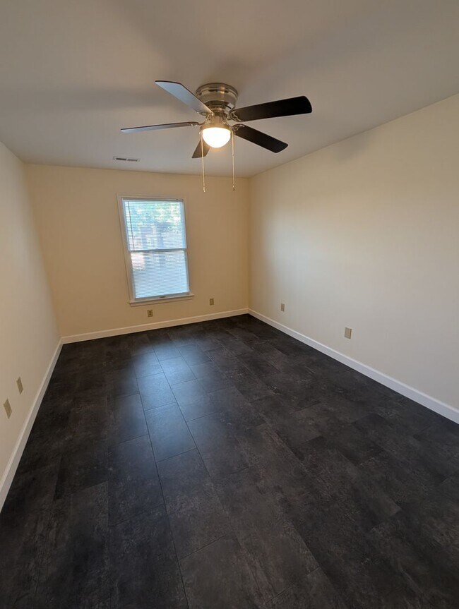 Building Photo - 2 Bed/ 2 Bath- Village South Condominiums - Available NOW!