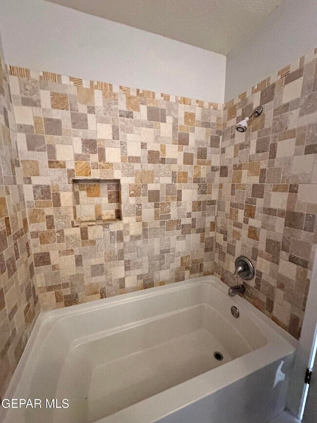 Building Photo - 10838 Valle Grande Ct