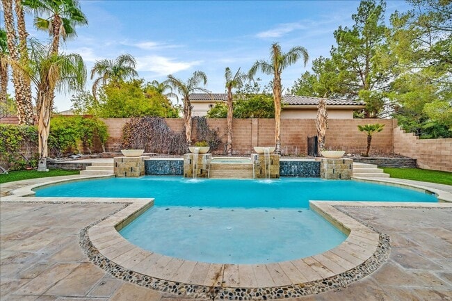 Building Photo - Fully Upgraded 5 Bedroom 4.5 Bathroom in Guard Gated Foothills Community!