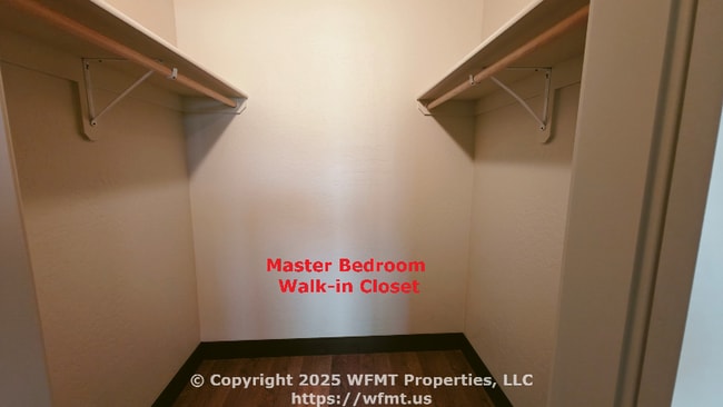 Building Photo - 852 S Camas Ln