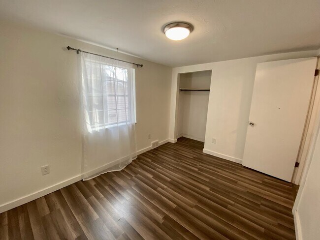 Building Photo - 1416 Rutherford Ave